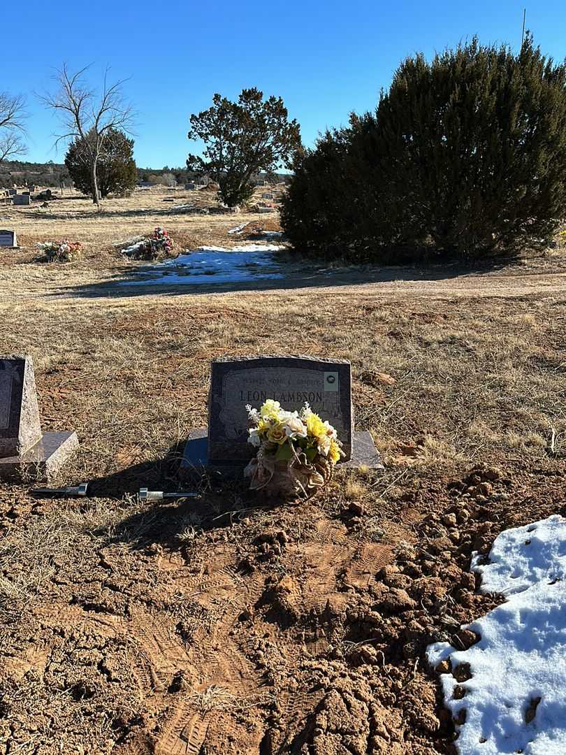 Leon Lambson's grave. Photo 2