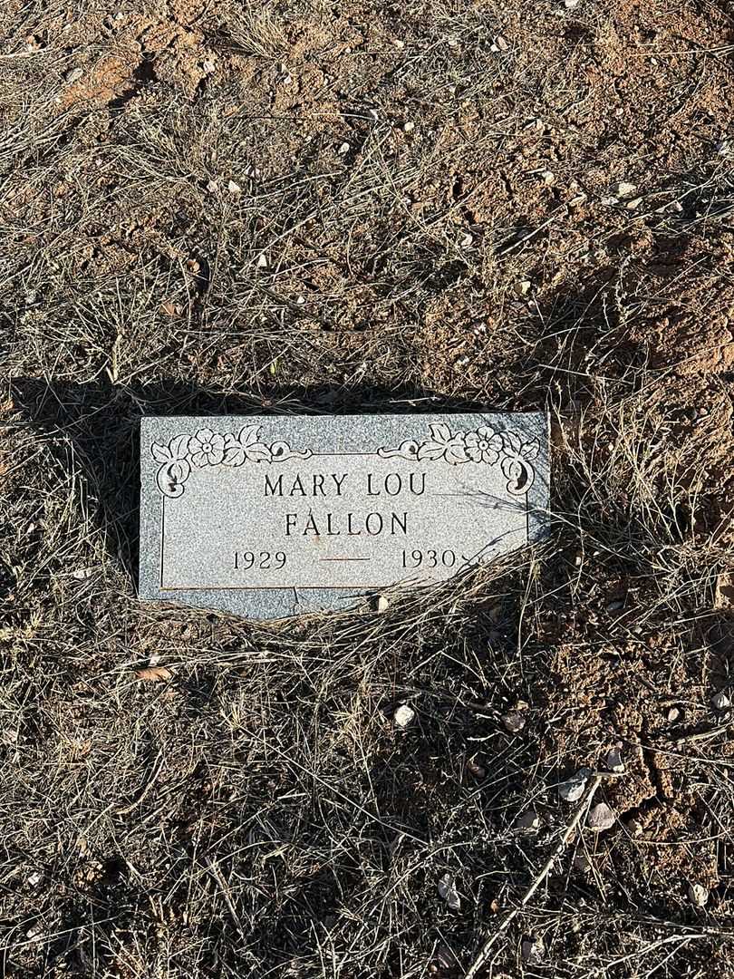 Mary Lou Fallon's grave. Photo 1