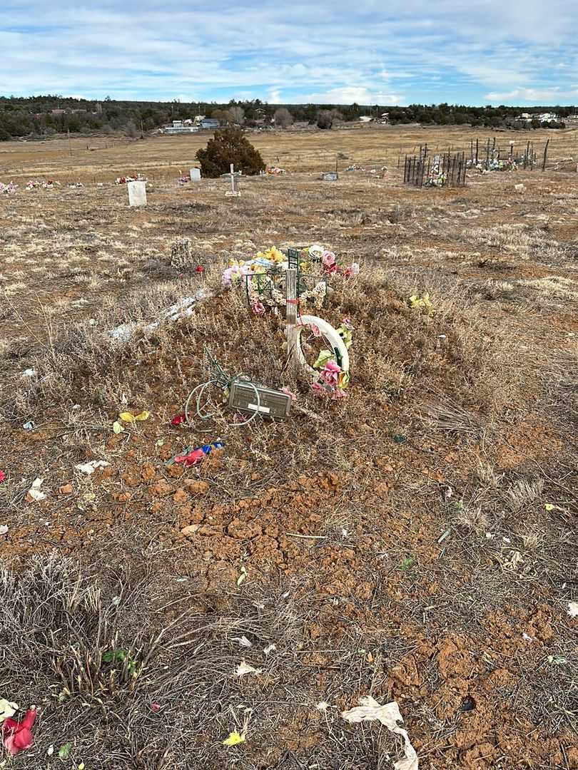 Bah Pino's grave. Photo 2