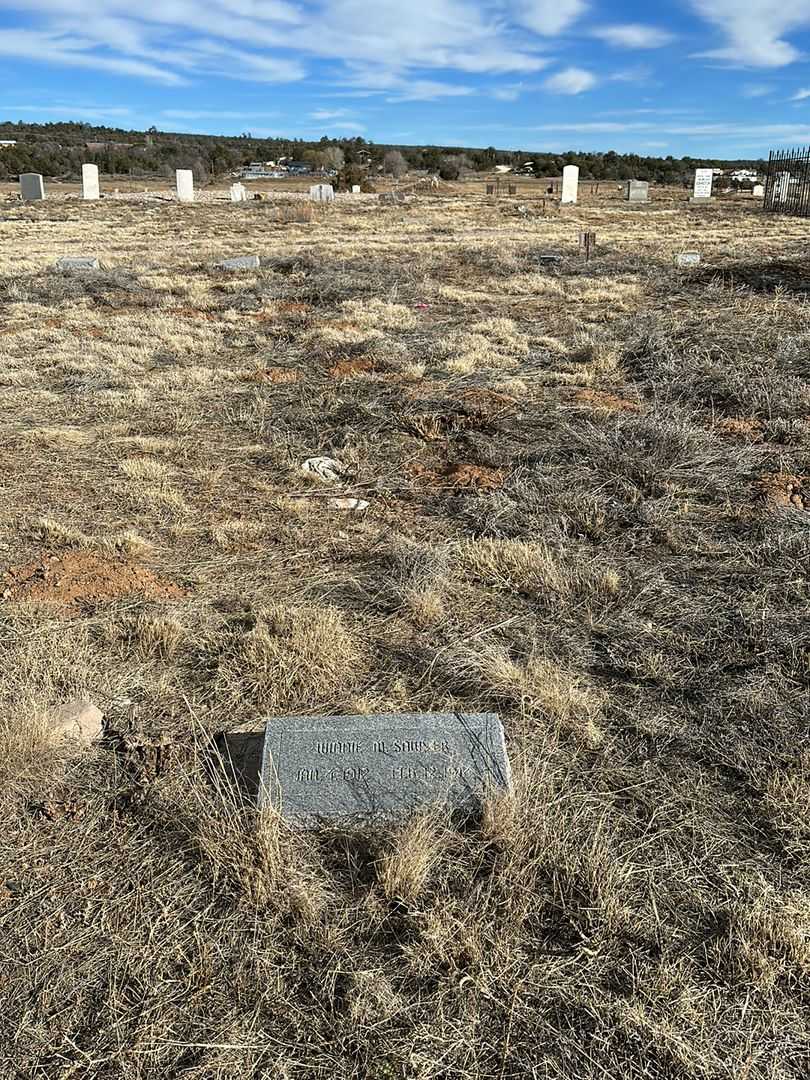 Winnie M. Sawyer's grave. Photo 2