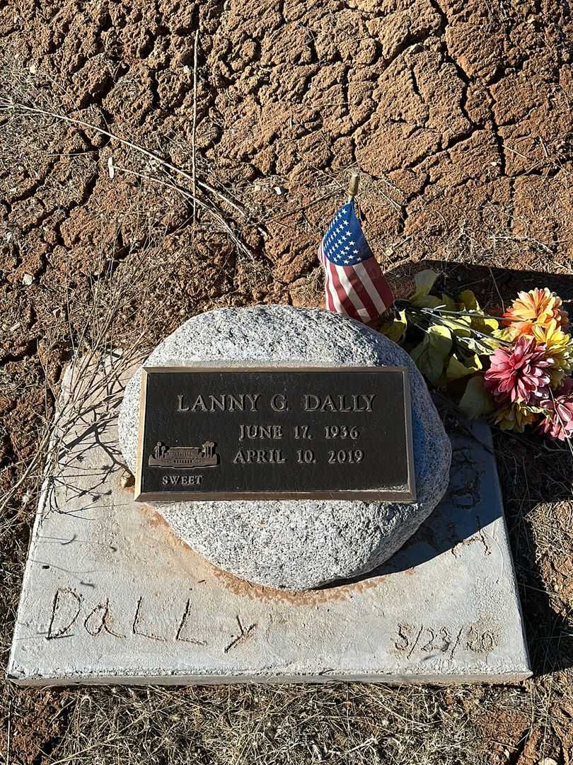 Lanny G. Dally's grave. Photo 1