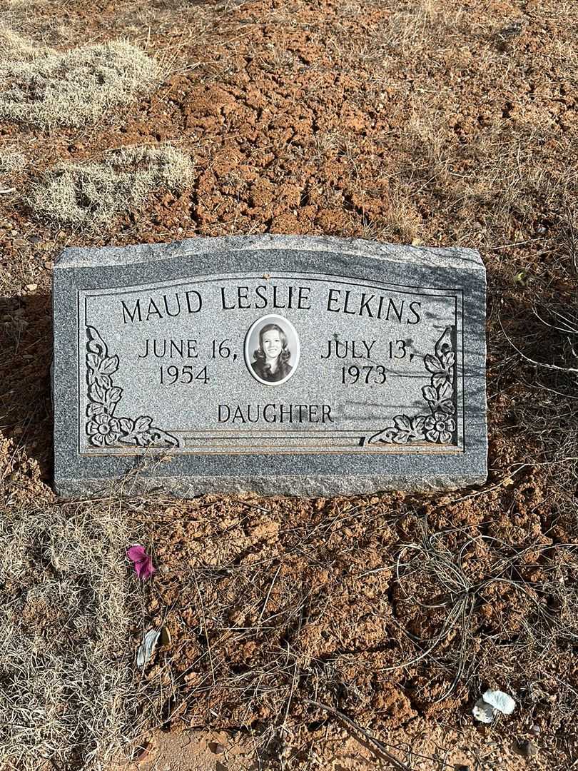 Maud Leslie Elkins's grave. Photo 1