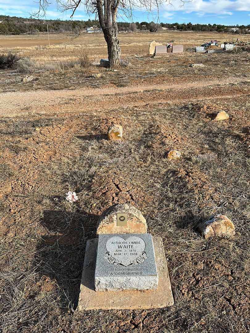 Altheda Ennis Waite's grave. Photo 1