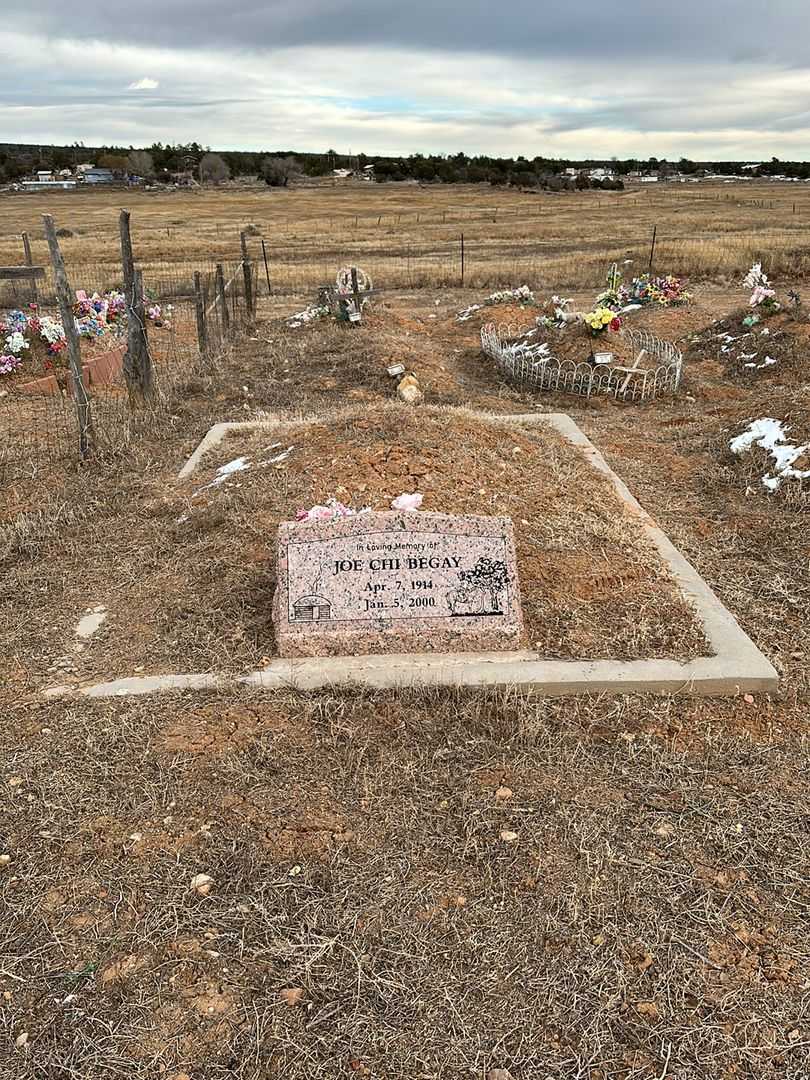 Joe Chi Begay's grave. Photo 2