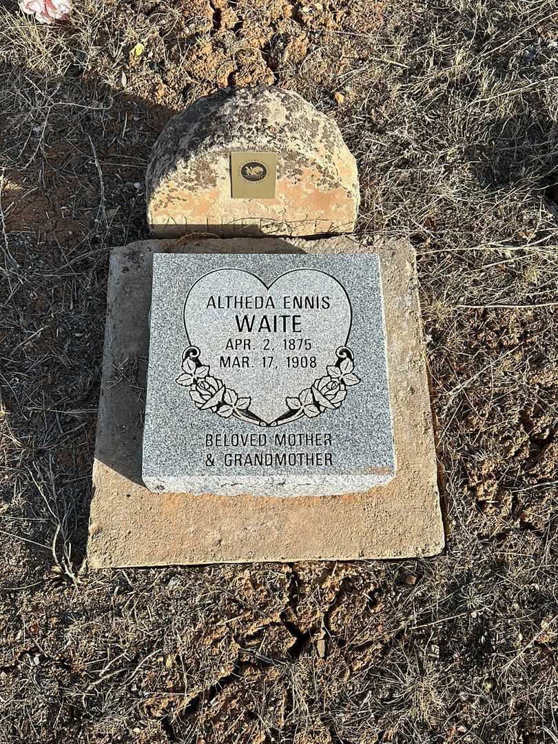 Altheda Ennis Waite's grave. Photo 2