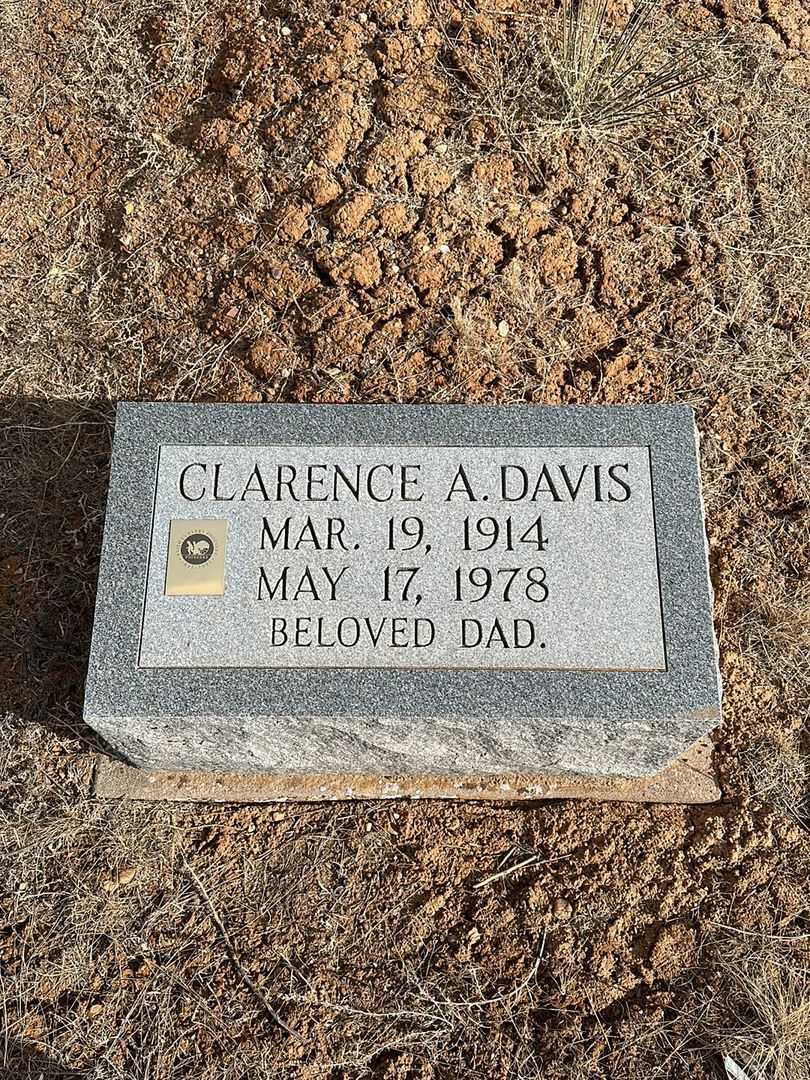Clarence A. Davis's grave. Photo 1