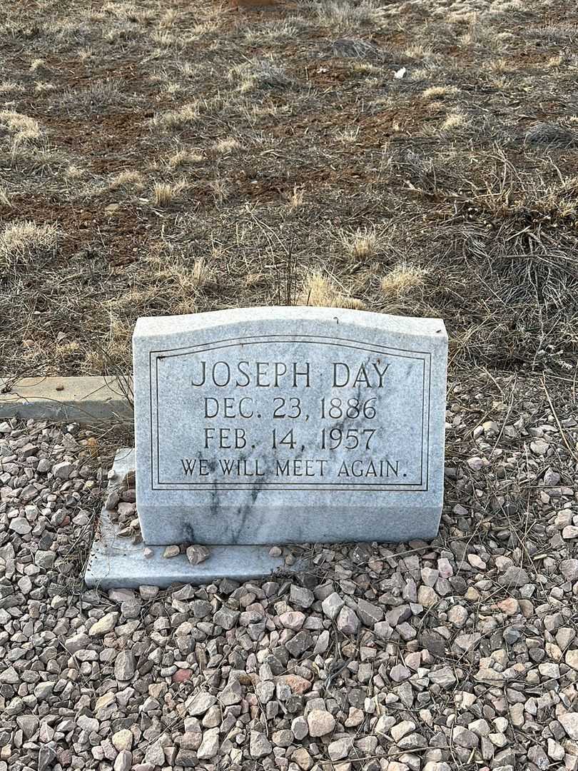 Joseph Day's grave. Photo 1