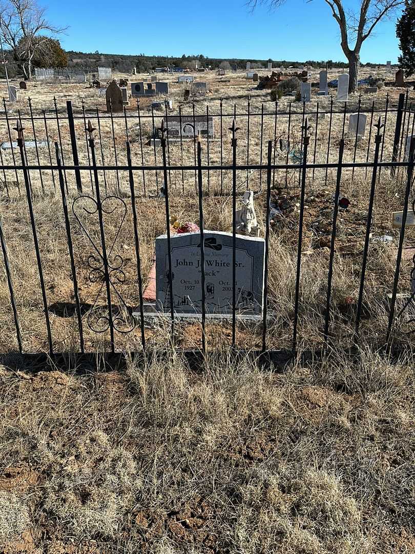 John J. "Jack" White Senior's grave. Photo 2