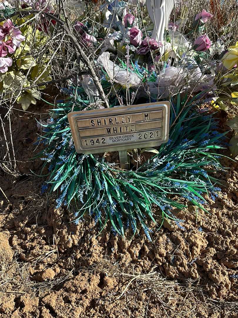 Shirley M. White's grave. Photo 1