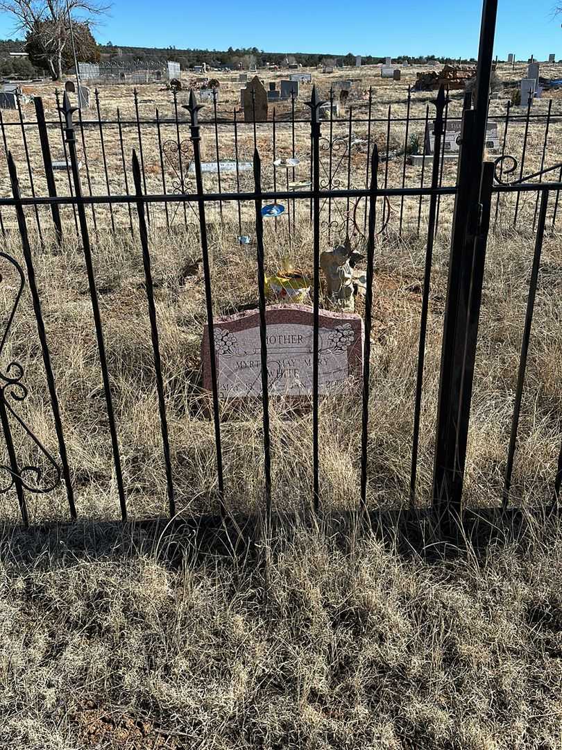 Myrtle Mary "May" White's grave. Photo 2