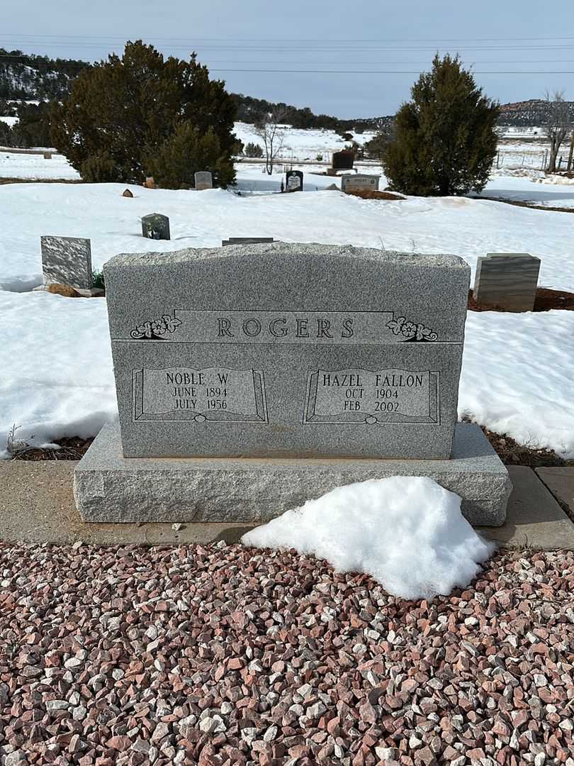 Hazel Fallon Rogers's grave. Photo 3