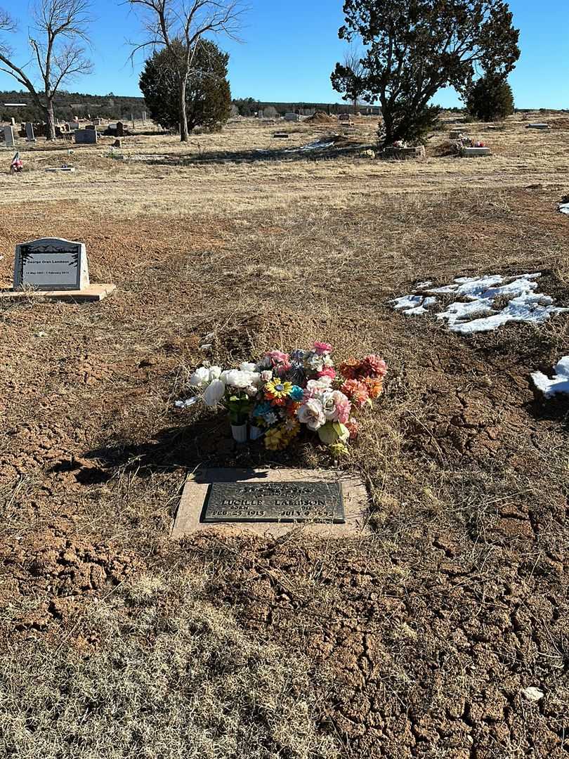 Lucille Lambson's grave. Photo 2