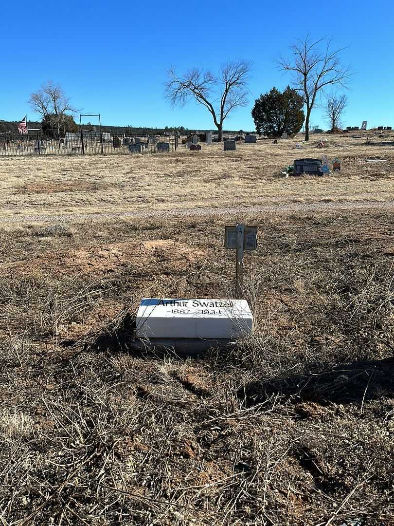 Arthur Swatzell's grave. Photo 1