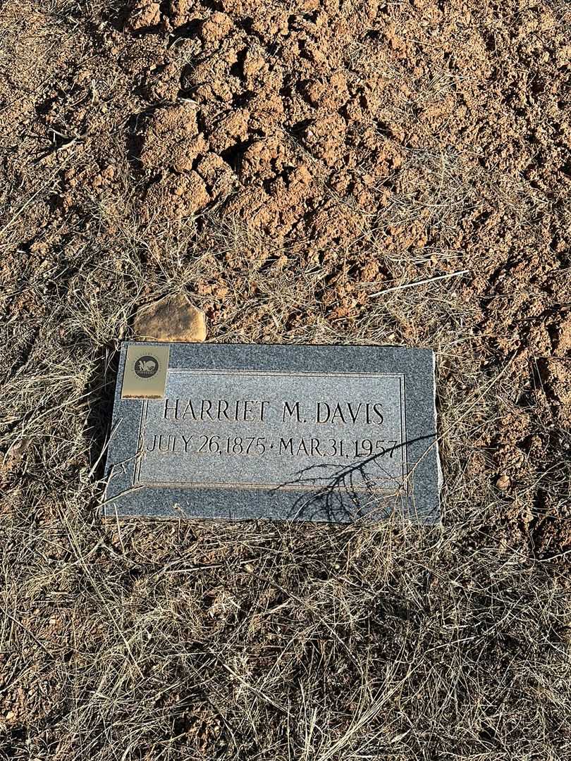 Harriet M. Davis's grave. Photo 1