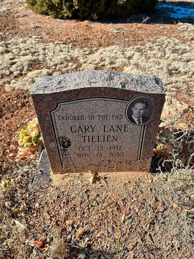 Gary Lane Tietjen's grave. Photo 1