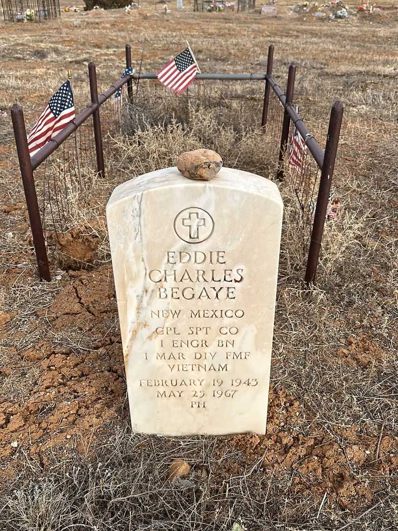 Eddie Charles Begay's grave. Photo 1