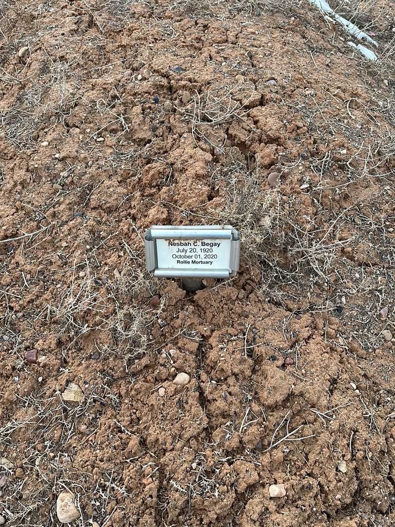 Nesbah C. Begay's grave. Photo 1