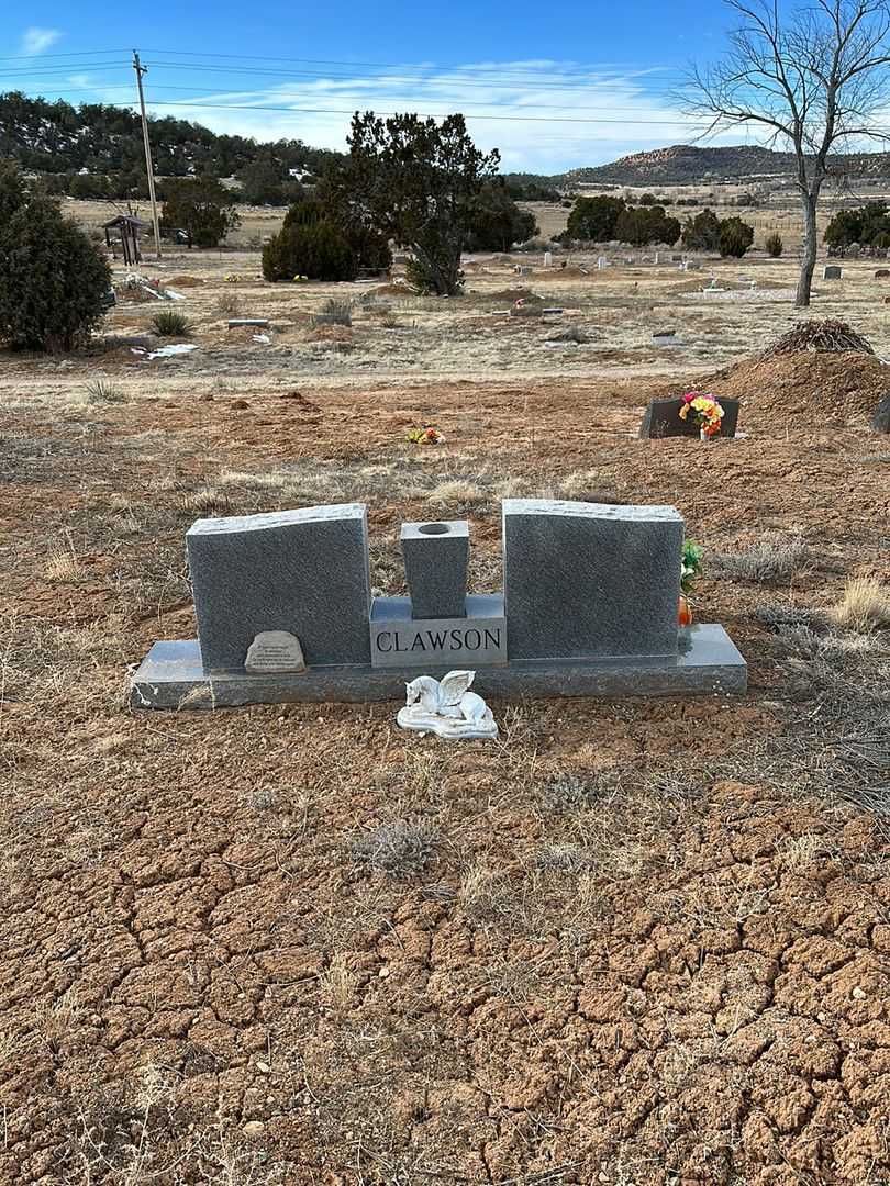 Leola Lewis Clawson's grave. Photo 3