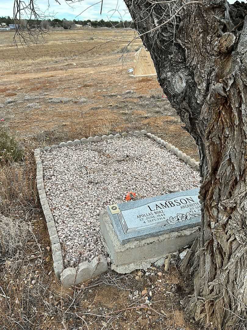 Apollas Boaz Lambson's grave. Photo 1